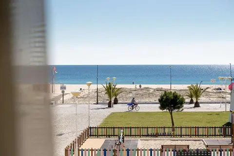 Monte Gordo Plaza in Vila Real de Santo António — foto 6