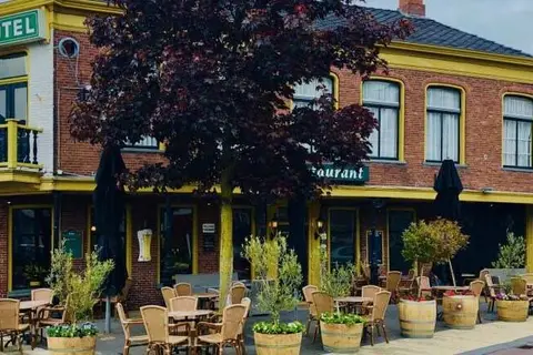 Hotel 't Gemeentehuis Bedum in Bedum — foto 19