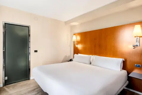 B&B HOTEL Zaragoza Los Enlaces Estación in Zaragoza — foto 7