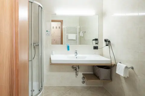 Hotel Blitzburg in Bruneck - Brunico — foto 14