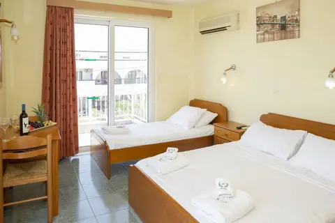 Alia Luxury Suites & Spa Beachfront Hotel in Χαράκι — foto 19