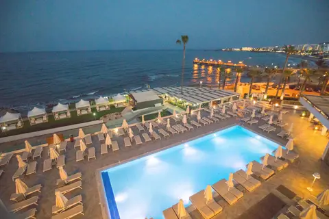 Evalena Beach Hotel in Παραλίμνι — foto 7