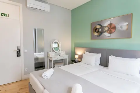 Lisboa 85 Suites & Apartments in Almada, foto 18