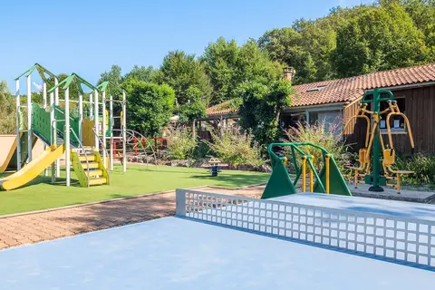 Camping Le Pont De Mazerat in Marcillac-Saint-Quentin — foto 12
