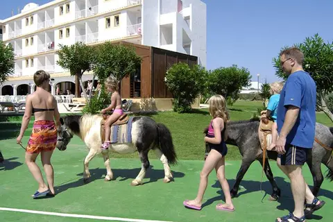 Globales Los Delfines Hotel in Ciutadella — foto 5