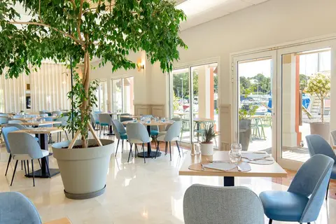 Best Western Plus Hôtel La Marina in Saint-Raphaël — foto 3