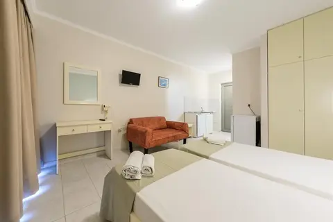 Karras Livin in Δημοτική Ενότητα Λαγανά — foto 4