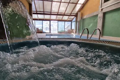 SNÖ Villa de Sallent 4* in Pyreneeën