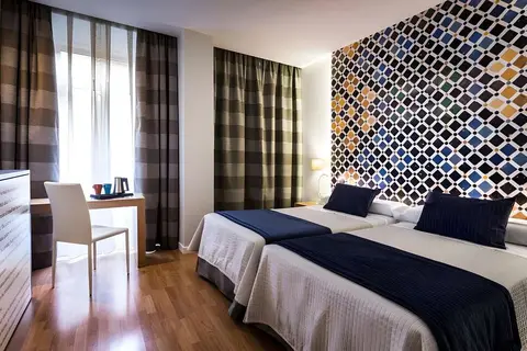 Hotel Comfort Dauro 2 in Granada — foto 24
