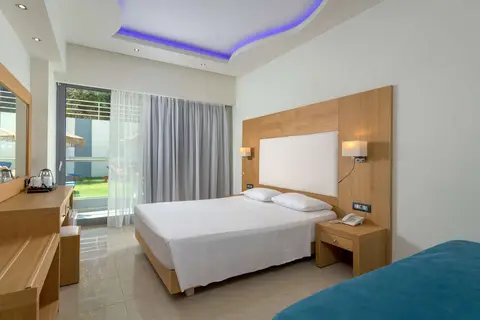 Oceanis Beach Hotel in Ιξιά — foto 7