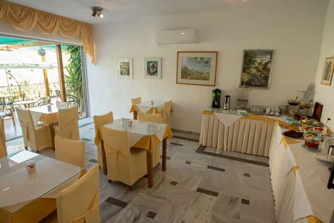 Neos Ikaros in Agia Galini — foto 8