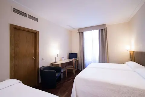 Hotel Inglaterra Granada in Granada — foto 5
