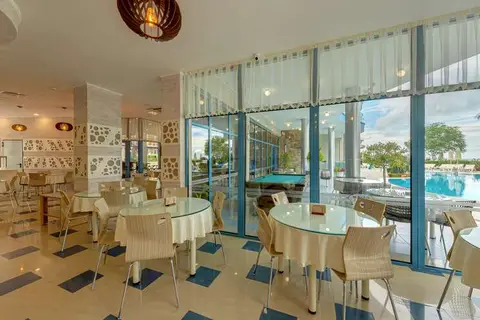 Blue Bay Hotel Sunny Beach in Несебър — foto 4