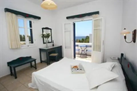 Paros Inn Hotel in Πίσω Λιβάδι — foto 5