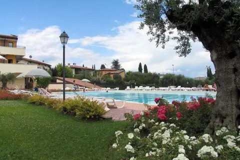 Residence Le Terrazze Sul Lago in Padenghe sul Garda — foto 2