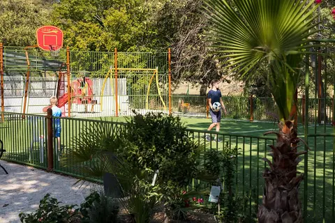 Camping Le Saint Louis in Pégomas — foto 18