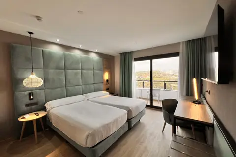 Hotel Maya Alicante in Alicante — foto 17