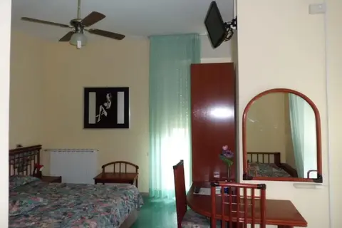 Hotel Cinque Terre in Gardone Riviera — foto 14