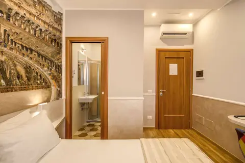 Top Floor Colosseo Guesthouse in Rome — foto 13
