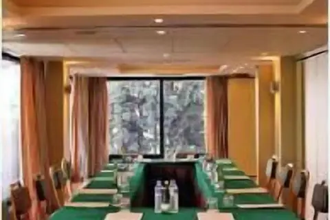 The Park Hotel Piraeus in Piraeus — foto 18