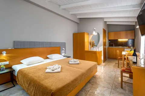 Sunday Hotel in Ιαλυσός — foto 4