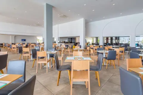 Atlantica Panthea Resort in Ayia Napa — foto 10