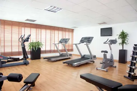 Holiday Inn Express Dubai Safa Park in Dubai — foto 7