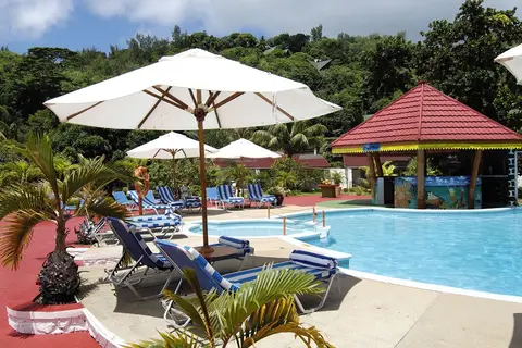 Le Duc de Praslin Hotel & Villas in Baie Sainte Anne Praslin