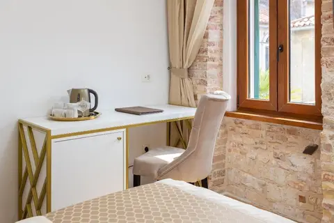 Le Premier Rooms in Verdelen — foto 27