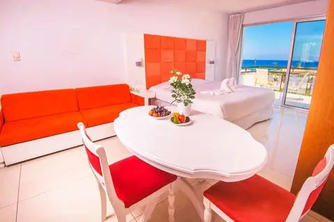 Marlita Beach Hotel Appartementen in Παραλίμνι — foto 5