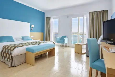 Universal Hotel Marques in Colònia de Sant Jordi — foto 22