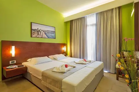 Oscar Suites & Village in Agia Marina — foto 9