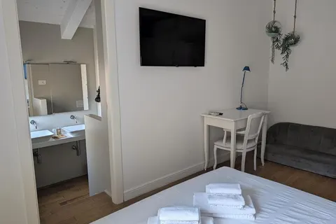 Cosmopolitan Central Rooms in Bologna — foto 3