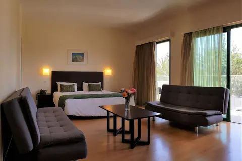 Natura Beach Hotel in Πόλις Χρυσοχούς — foto 22