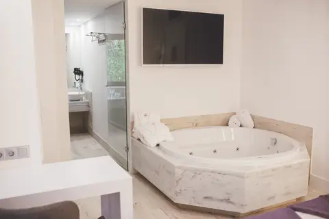 Hotel Cuevas in Santillana Del Mar — foto 4