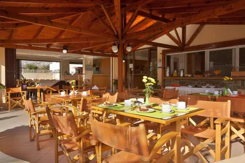 Dimitra Hotel & Apartments in Kokkini Chani, foto 16