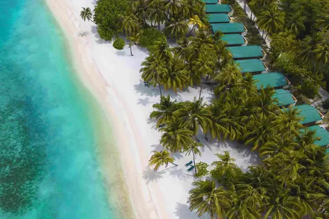 Meeru Maldives Resort Island in Golf Driving Range — foto 17