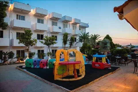 PefkosBreeze Family Resort & Spa in Πεύκοι — foto 3