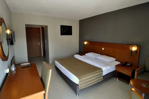 Surtel in Kusadasi — foto 26