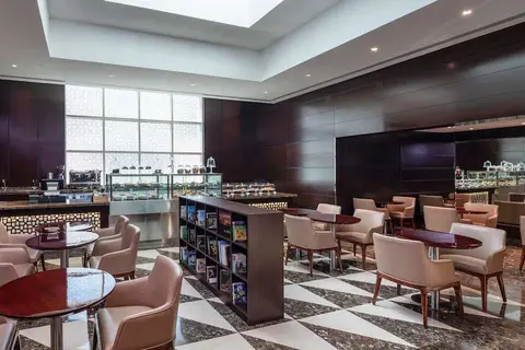 Four Points by Sheraton Sharjah in Dubai — foto 17