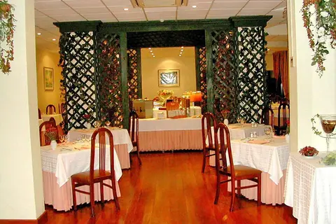 Hotel Mónaco in Mexilhoeira Grande — foto 28