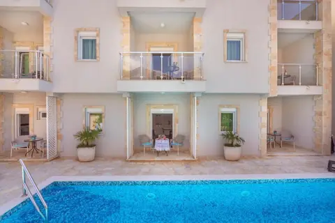 Apartments Fortunella in Petrovac na Moru — foto 4