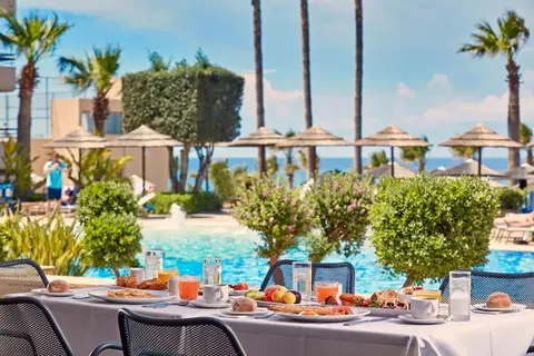 Atlantica Golden Beach Hotel in Paphos — foto 10