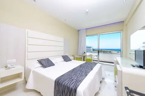 Tasia Maris Beach Hotel & Spa in Ayia Napa — foto 3