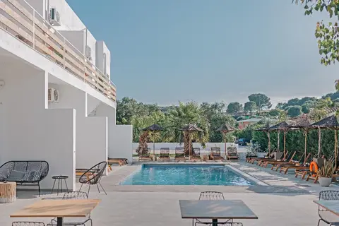 Olive Grove Suites Boutique Hotel in Messonghi, foto 30
