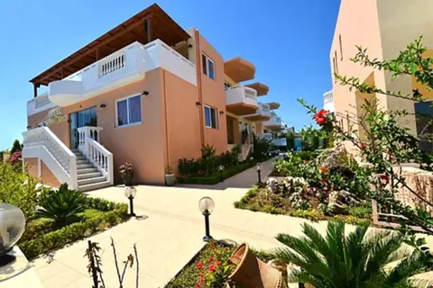 Golden Rose Suites in Kamisiana