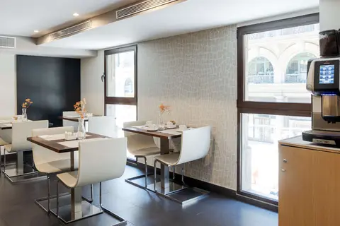Hotel Ilunion Almirante in Barcelona — foto 4