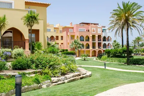 Jardim da Meia Praia in Lagos — foto 7