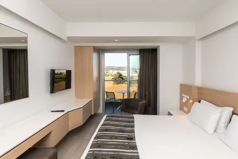 Evalena Beach Hotel in Παραλίμνι — foto 11