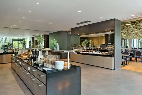 DoubleTree by Hilton Vienna Schonbrunn in Wenen — foto 11
